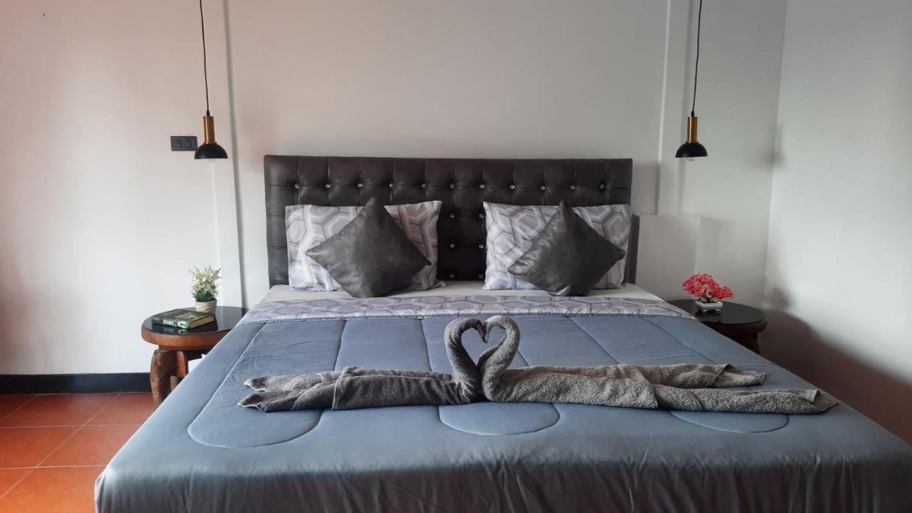 Happy Beach Jomtien Guesthouse Exterior foto