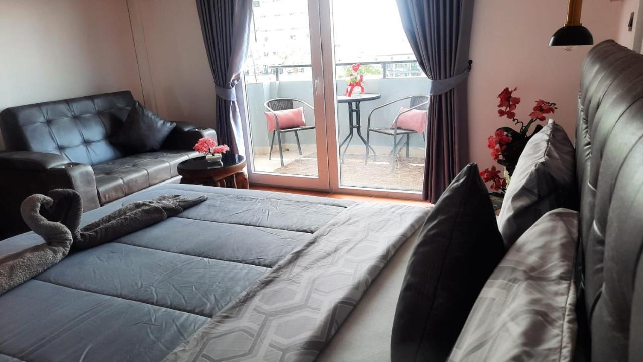 Happy Beach Jomtien Guesthouse Exterior foto