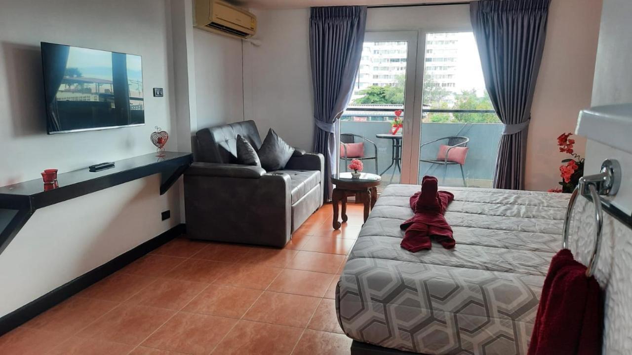 Happy Beach Jomtien Guesthouse Exterior foto