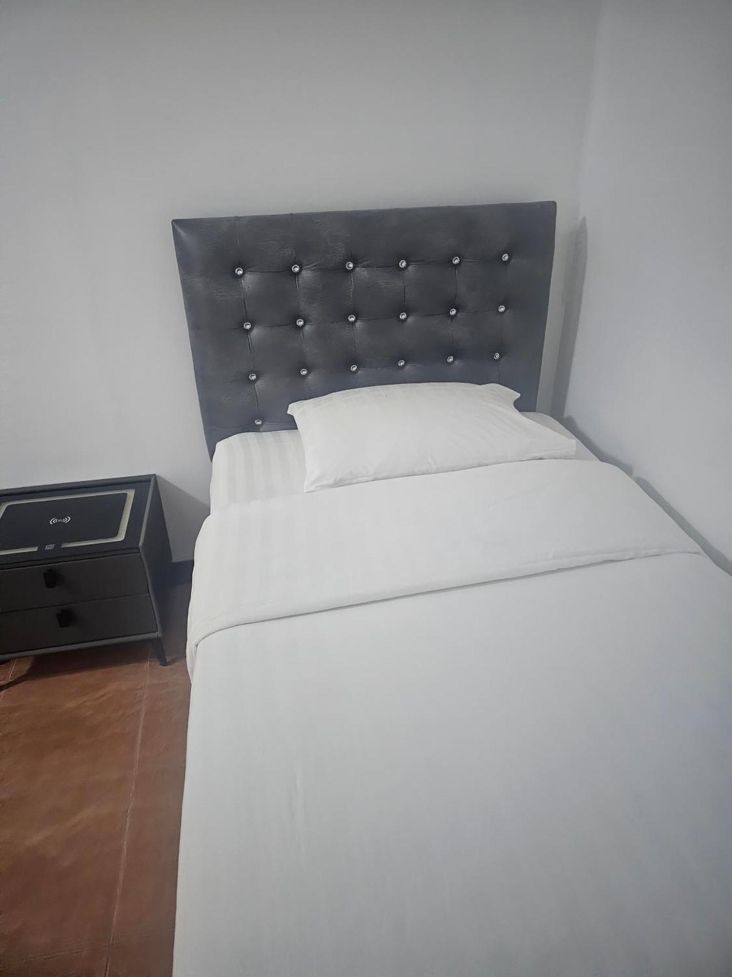 Happy Beach Jomtien Guesthouse Exterior foto