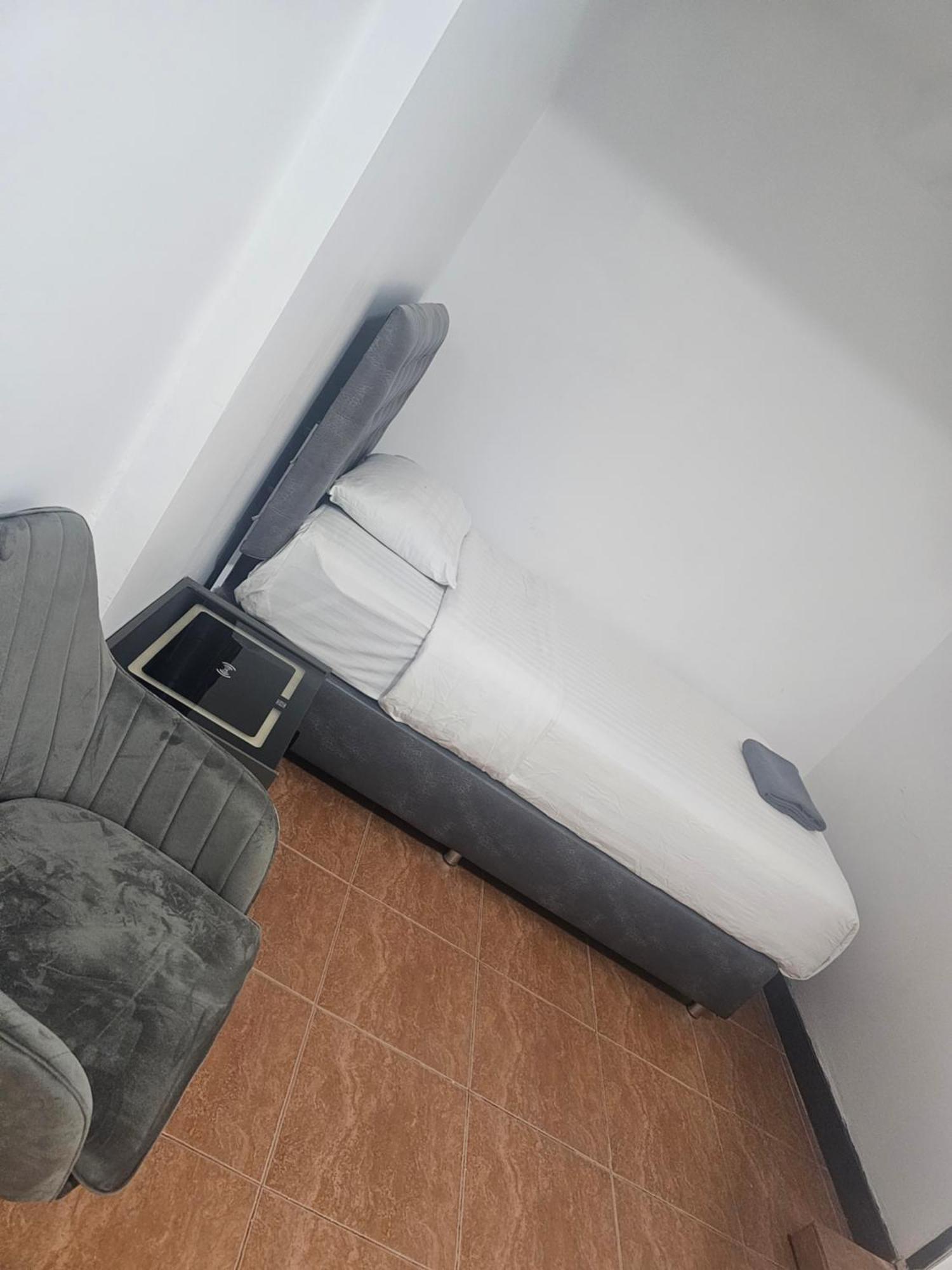 Happy Beach Jomtien Guesthouse Exterior foto