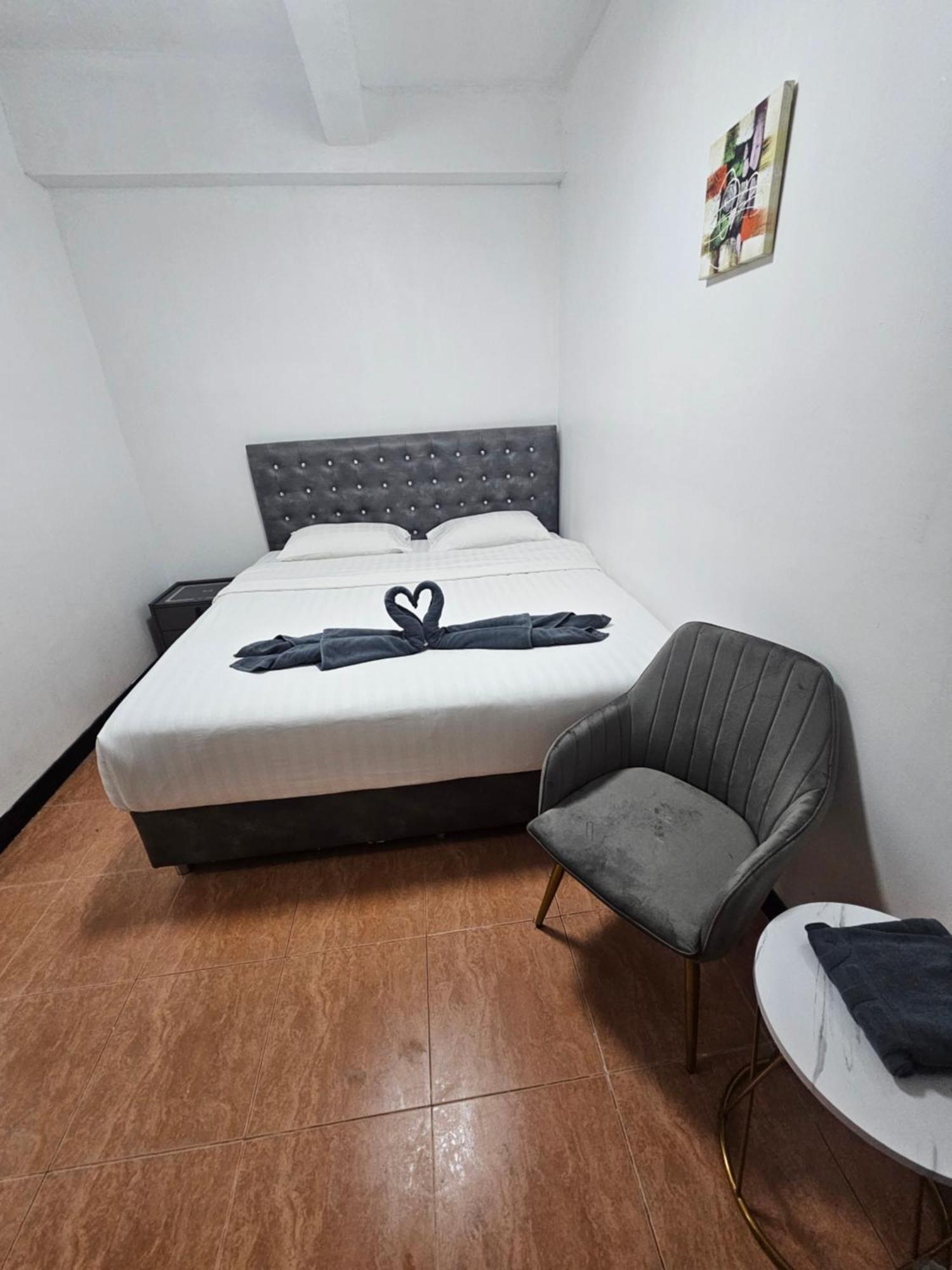 Happy Beach Jomtien Guesthouse Exterior foto