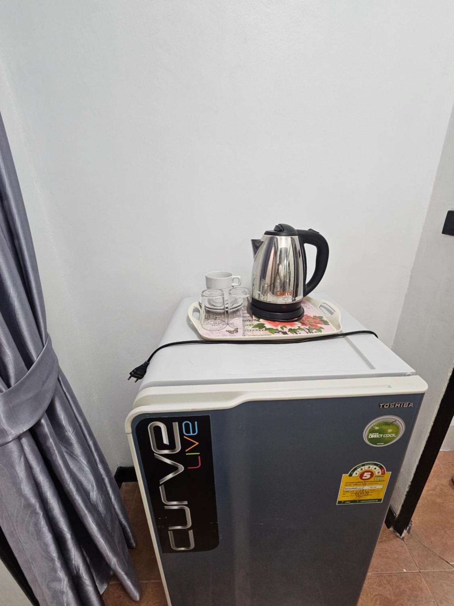 Happy Beach Jomtien Guesthouse Exterior foto
